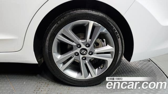 Hyundai Avante AD 1.6 GDI Value Plus, 2018 все фото