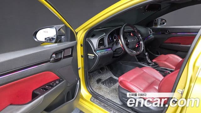 Hyundai Avante AD Extreme Selection, 2017 11