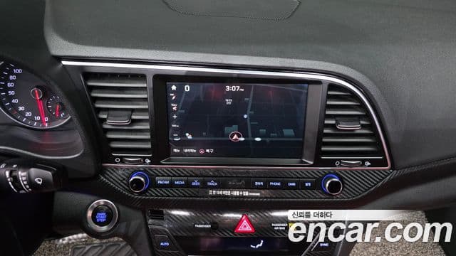 Hyundai Avante AD Extreme Selection, 2017 15