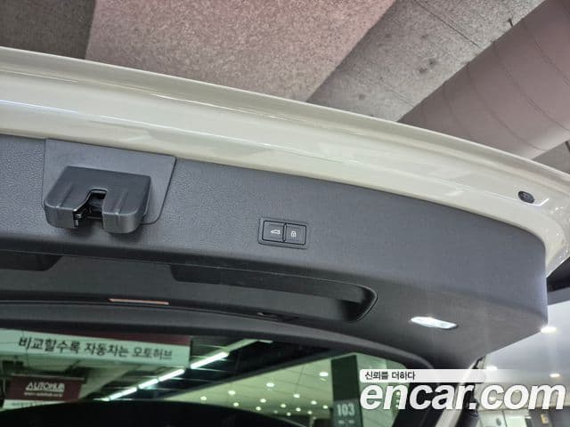 Audi e-Tron, 2022 17