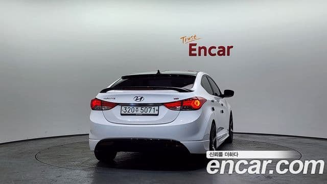 Hyundai Avante MD Premium, 2013 4