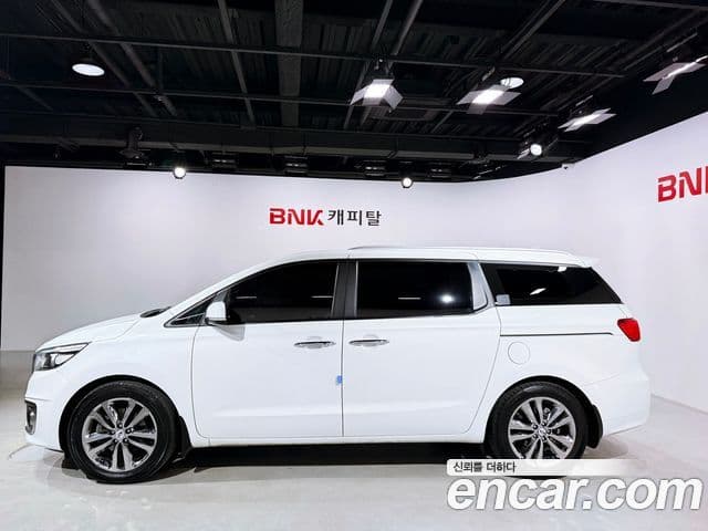 Kia All New Carnival Prestige, 2016 3