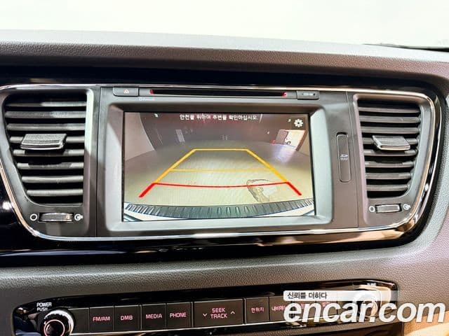 Kia All New Carnival Prestige, 2016 13