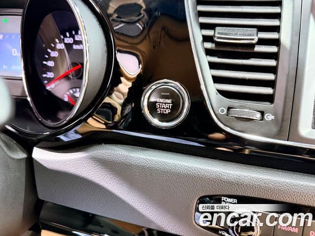 Kia All New Carnival Prestige, 2016 14