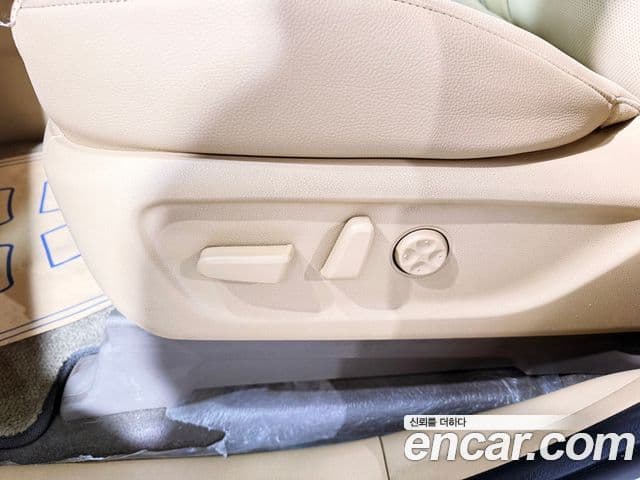 Kia All New Carnival Prestige, 2016 17