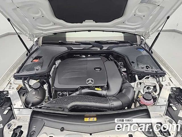 Mercedes-Benz E-класс W213 AMG Line, 2023 все фото