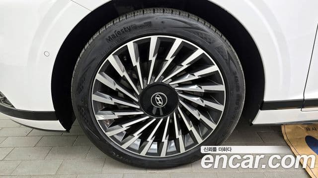 Hyundai Grandeur гибрид (GN7) Calligraphy, 2024 все фото