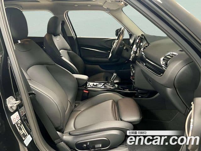 Mini Cooper 클럽맨 2세대, 2024 12