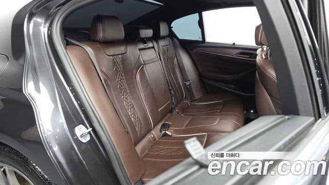 BMW 5시리즈 (G30) 520d M Sport Plus, 2019 12