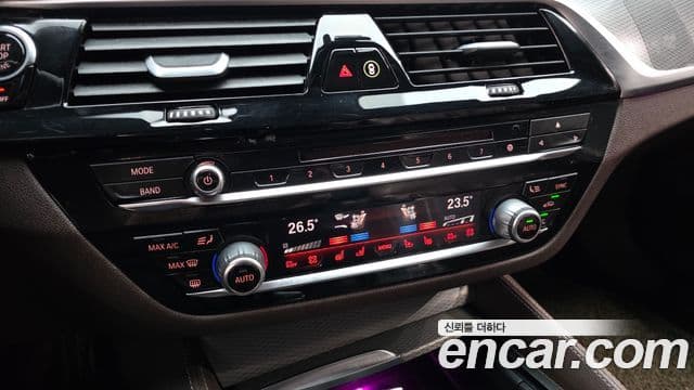 BMW 5시리즈 (G30) 520d M Sport Plus, 2019 18