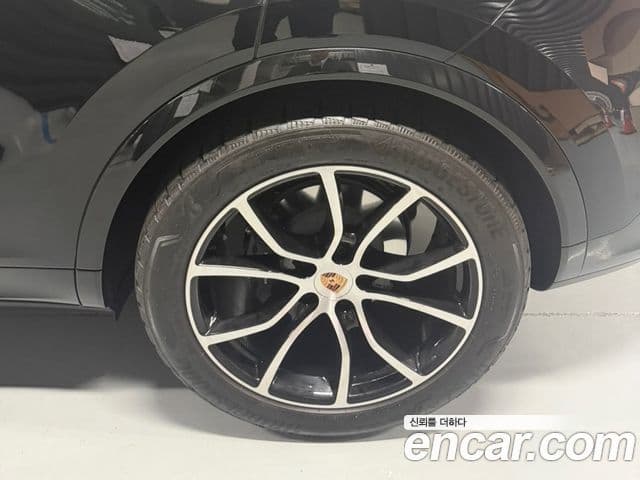 Porsche Cayenne (PO536) 3.0 купе, 2025 8