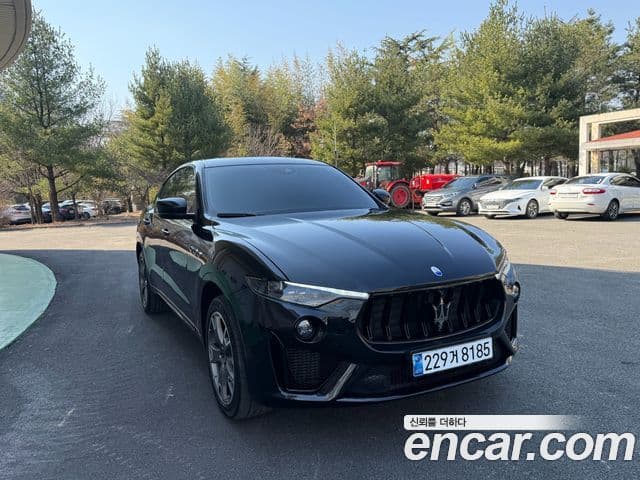 Maserati Levante 3.0 дизель AWD GranLusso, 2020 2