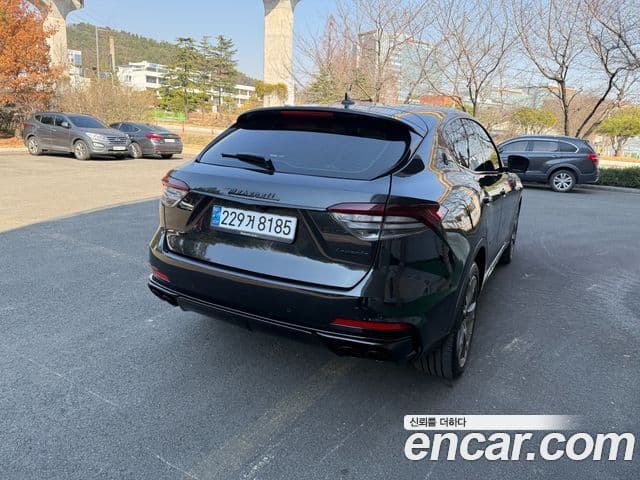 Maserati Levante 3.0 дизель AWD GranLusso, 2020 6