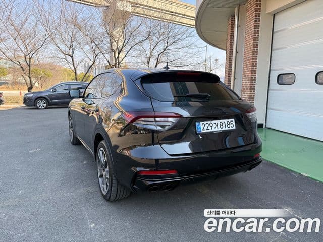 Maserati Levante 3.0 дизель AWD GranLusso, 2020 7