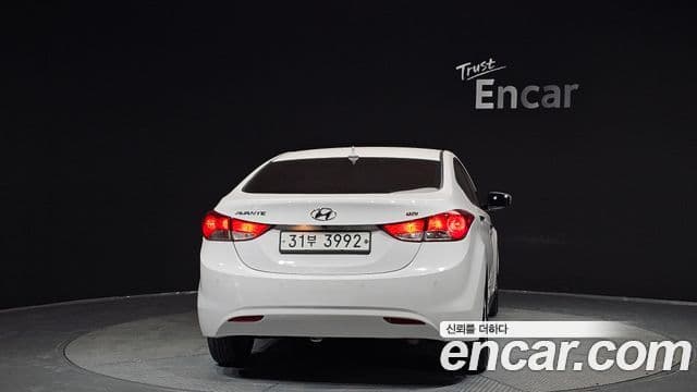 Hyundai Avante MD M16 GDI Smart, 2013 4