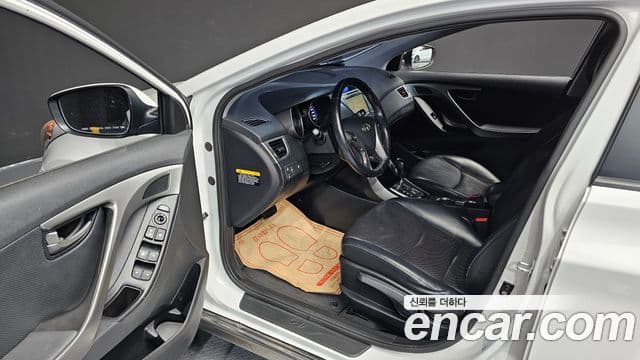 Hyundai Avante MD M16 GDI Smart, 2013 10