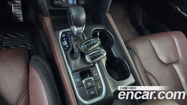 Hyundai Santa Fe TM Inspiration, 2019 9