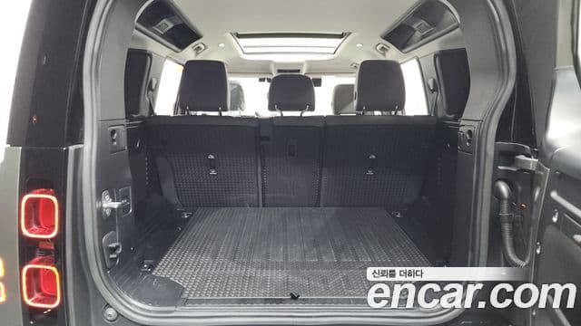 Land Rover Defender (L663) 110 D250 SE, 2023 20