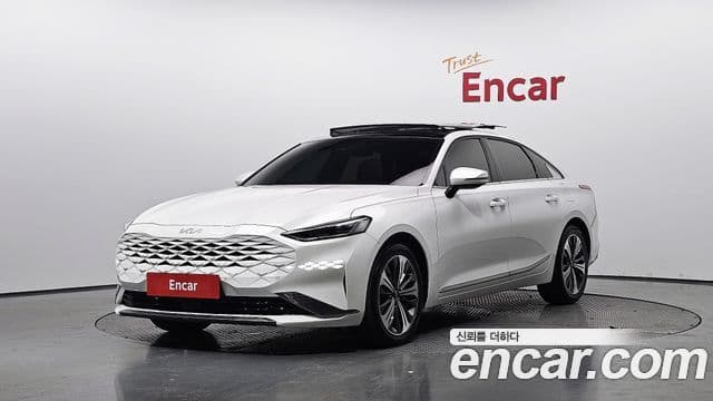 Kia K8 гибрид Signature, 2022 1