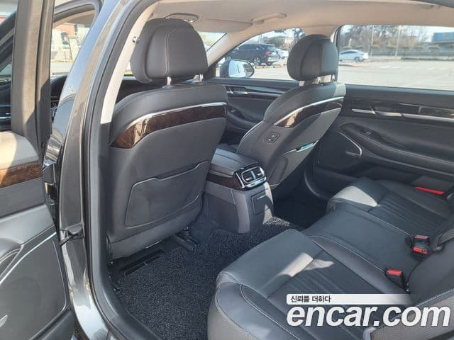 Genesis G90 Luxury, 2020 10