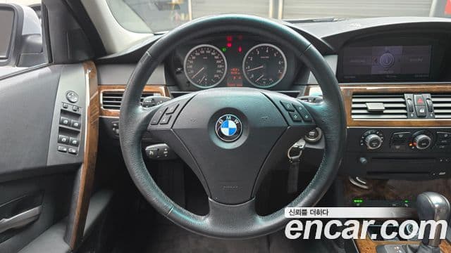 BMW 5시리즈 (E60) 530i седан, 2006 14