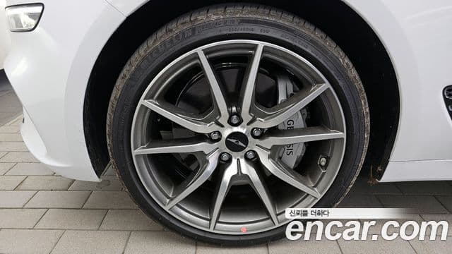 Genesis The / новый New G70, 2024 все фото