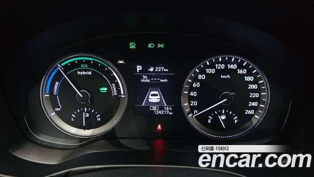 Hyundai Grandeur IG гибрид Exclusive, 2018 8