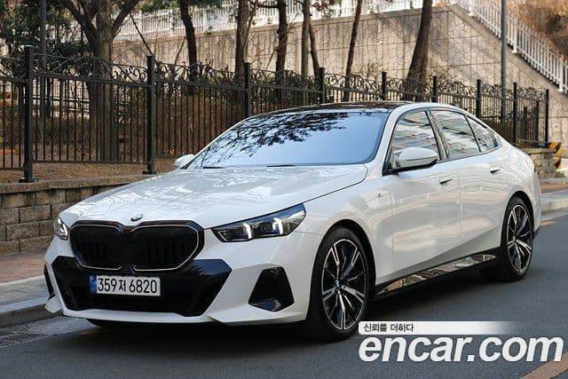 BMW 5시리즈 (G60) 530i xDrive M Sport, 2024 1