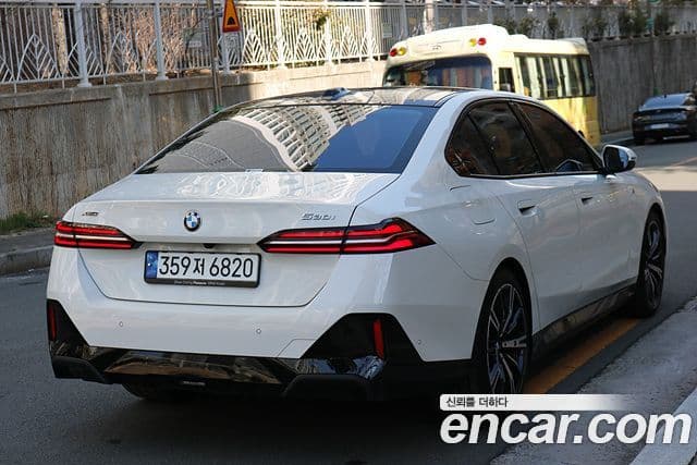 BMW 5시리즈 (G60) 530i xDrive M Sport, 2024 12