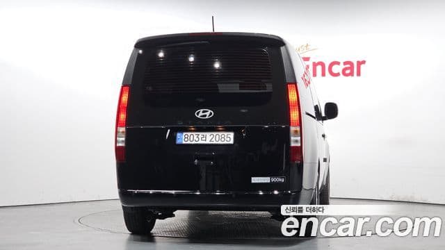 Hyundai Staria Modern, 2025 4