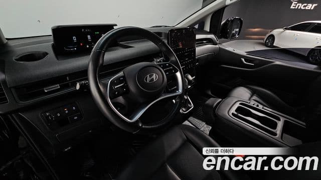 Hyundai Staria Modern, 2025 7