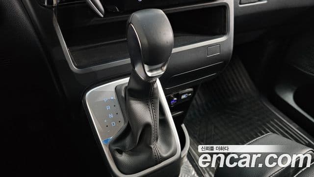Hyundai Staria Modern, 2025 9