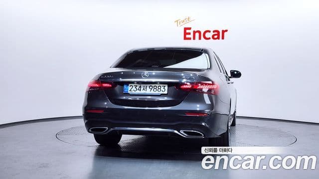 Mercedes-Benz E-класс W213 AMG Line, 2021 4