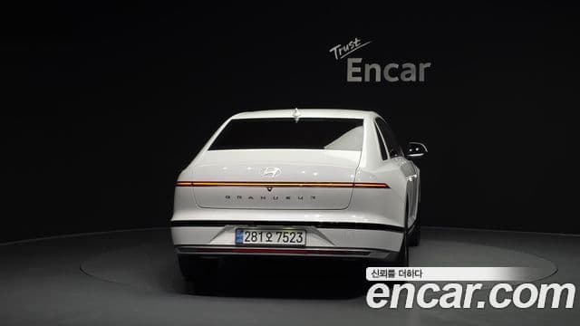 Hyundai Grandeur гибрид (GN7) Premium, 2025 4