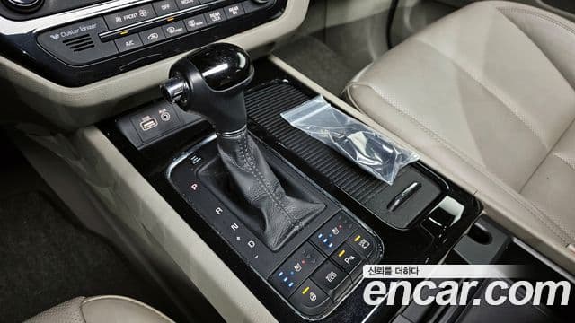 Kia All New Carnival President, 2016 9