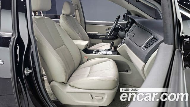 Kia All New Carnival President, 2016 10