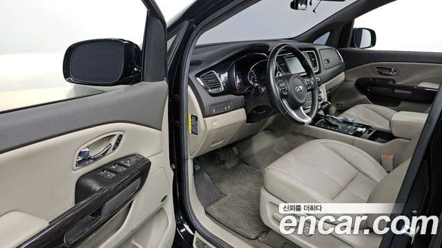 Kia All New Carnival President, 2016 11