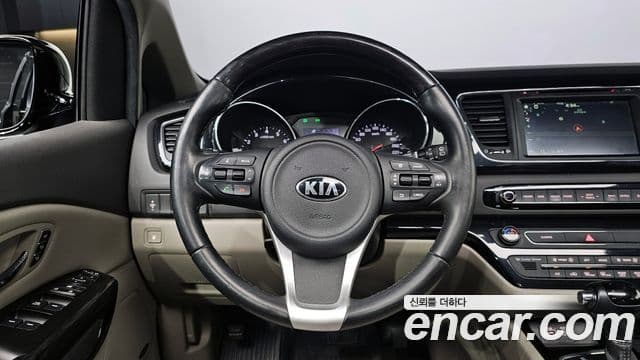 Kia All New Carnival President, 2016 13