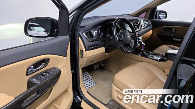 Kia The / новый New Carnival Noblesse Special, 2019 11