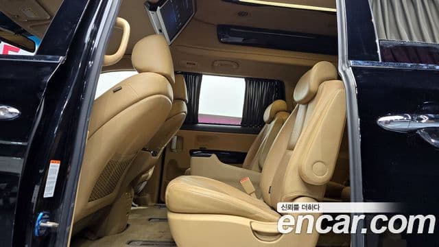 Kia The / новый New Carnival Noblesse Special, 2019 12