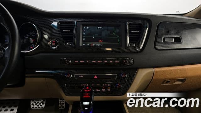 Kia The / новый New Carnival Noblesse Special, 2019 15