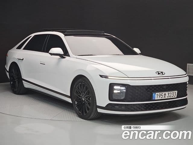 Hyundai Grandeur (GN7) Calligraphy, 2023 2