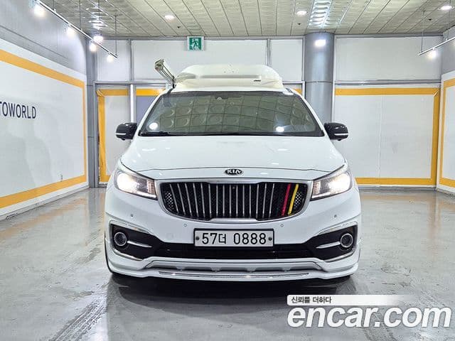 Kia All New Carnival Noblesse, 2016 3
