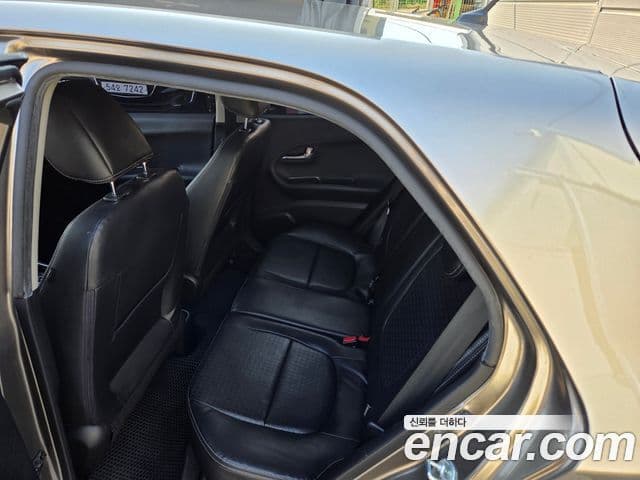 Kia The / новый New Morning Luxury, 2016 3