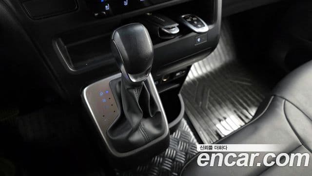 Hyundai Staria Modern, 2022 9