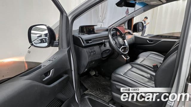 Hyundai Staria Modern, 2022 10