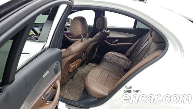 Mercedes-Benz E-класс W213 Avantgarde, 2019 11