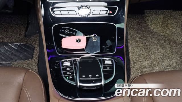 Mercedes-Benz E-класс W213 Avantgarde, 2019 18