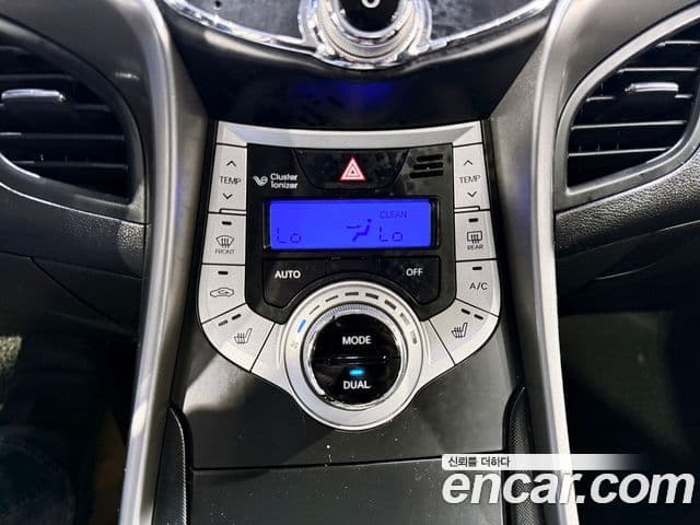 Hyundai Avante MD Luxury, 2011 13