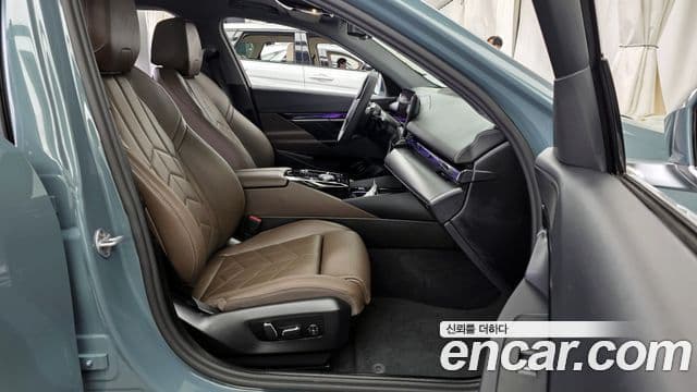 BMW 5시리즈 (G60), 2025 11